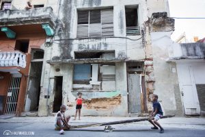 Lee más sobre el artículo Los cubanos cada vez más pobres y el Gobierno cada día más rico.