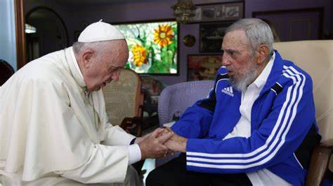 En este momento estás viendo Cuba: El Papa Francisco y su amor por el comunismo.